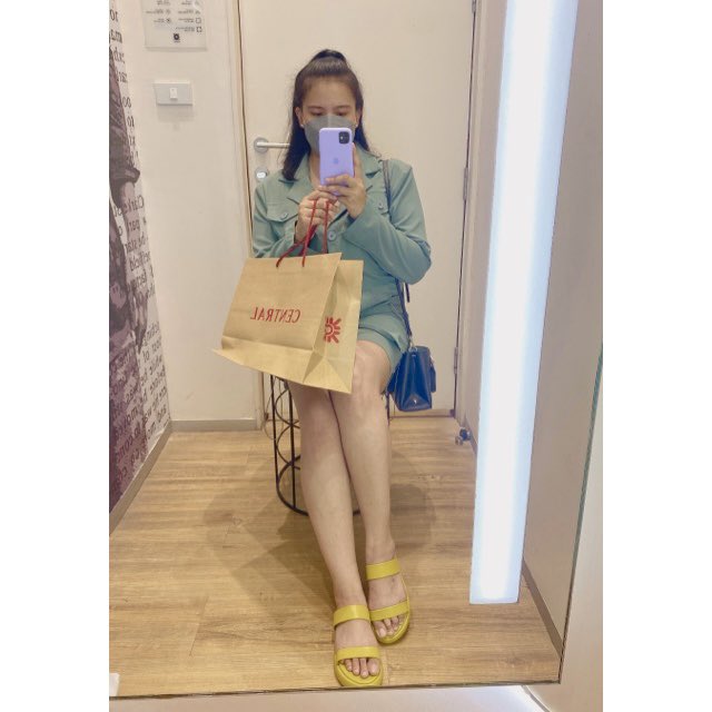 BABYTIN_MEOW's tweet photo. วันสบายๆของอุนแม่ ก็ต้องรีบมาช้อปปิ้งซื้อนมผงให้น้องโง้ดลูกน้อย 👼🏻 โปร CENTRAL 9.9 SALE ทำให้ตังค์ 💸💸ในกระเป๋าสั่นสะเทือน 9.9 ริตเตอร์! #TeamBarcode ทีมเสื้อสีเขียวน้องโง้ดสีสะท้อนแสงไปถึงปากซอย!!
#ช้อปฟินวินทุกดีล #CentralRobinson99JeffBarcode
@Centralnews
#BarcodeTin◝。 https://t.co/0MYEq94Wi1