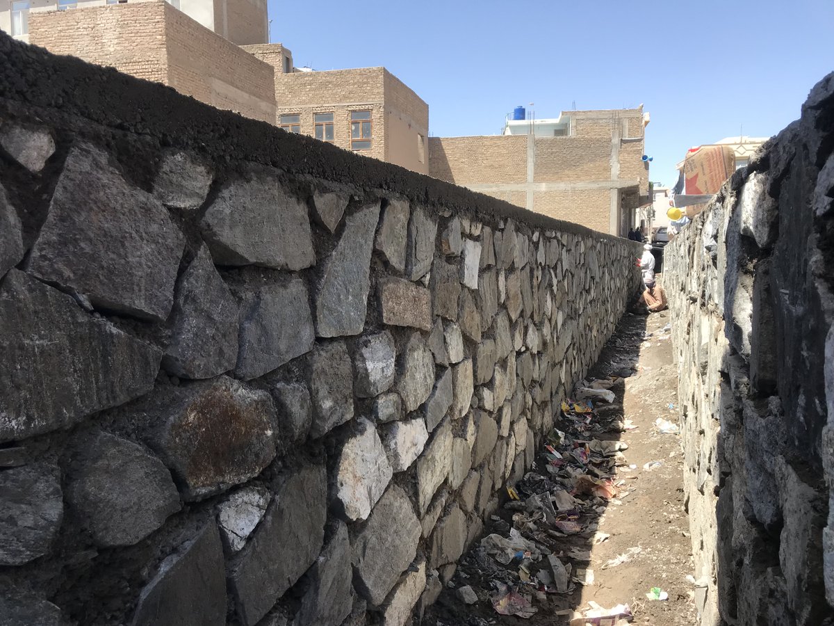 UNHabitatAf's tweet photo. #Pictures👇: Our projects’ progress in #KarteMaiwand and #JamArea of #Herat province, where we are constructing 2⃣0⃣0⃣m and 2⃣1⃣5⃣m canals.
These canals would effectively mitigate the risk of flash floods in these areas. https://t.co/8y1X8MVjdE