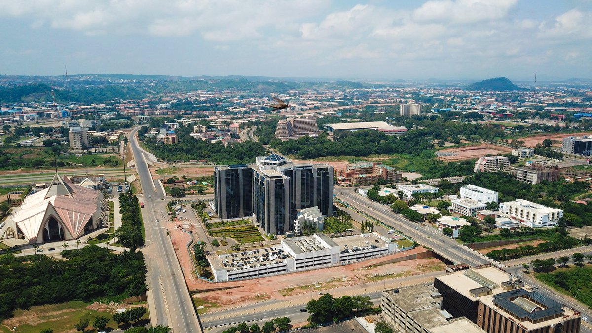 LetmoveitNg's tweet photo. Abuja is fast becoming one of the best places to live in Nigeria; the economic opportunities are endless. 

Building a home here is fast becoming ideal for most Nigerians

#Abuja #AbujaTwitterCommunity #Movingcompany #Letmoveitng #RealEstate https://t.co/cj233L6RpC