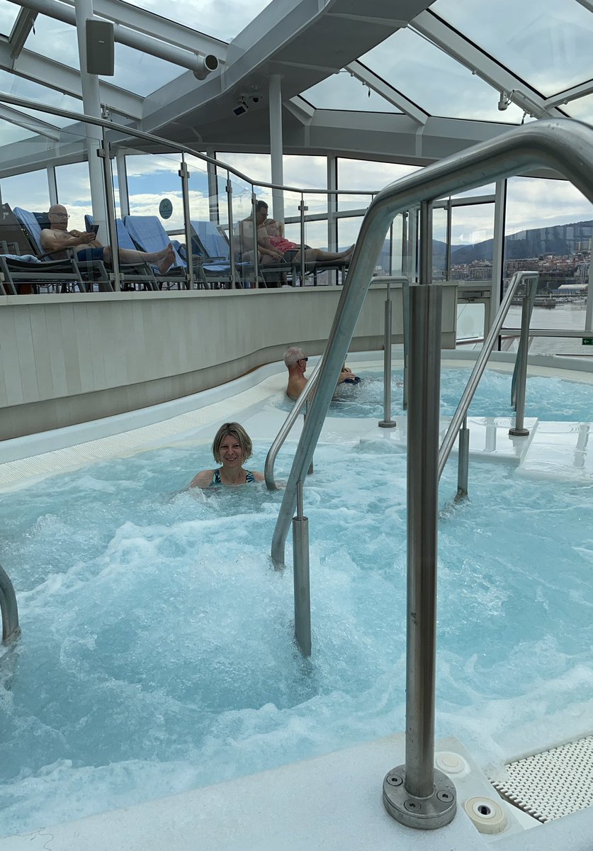 Rachel_Doyle72's tweet photo. Hubble Bubble 🫧 Splashy Woo 💦
Join me for a dip???
#Splash #HotTub #JacuzziLife #Cruise 🛳⚓️🛟 https://t.co/3X3rTVLeTq