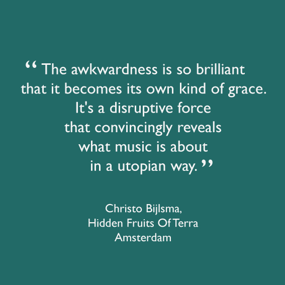 Santa Sprees tweet media