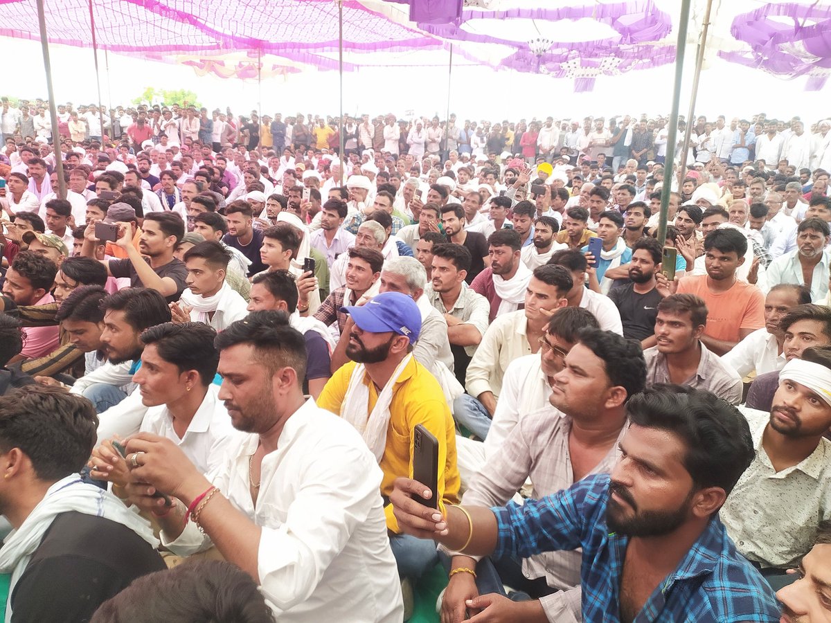 NareshMeena__'s tweet photo. निवाई,
भाई हनुमान को न्याय दिलाने के लिए उमड़ा जनसैलाब! https://t.co/HfK89ET8kV