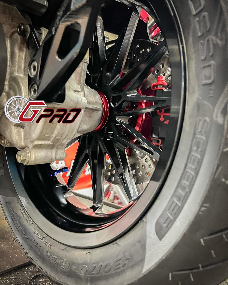 G_protech's tweet photo. Featuring our brand new development, the GT 12 Wheel, it’s so mesmerizing that you would spend the whole day watching them.
.
Get yours now!!!
.
________________
Like - Follow - Share
________________
.
#yamahaforce #yamahaforce155 #SYM #jetsl #jets #jets125 #jetsclub #Nmax https://t.co/0SHkUZEXRl