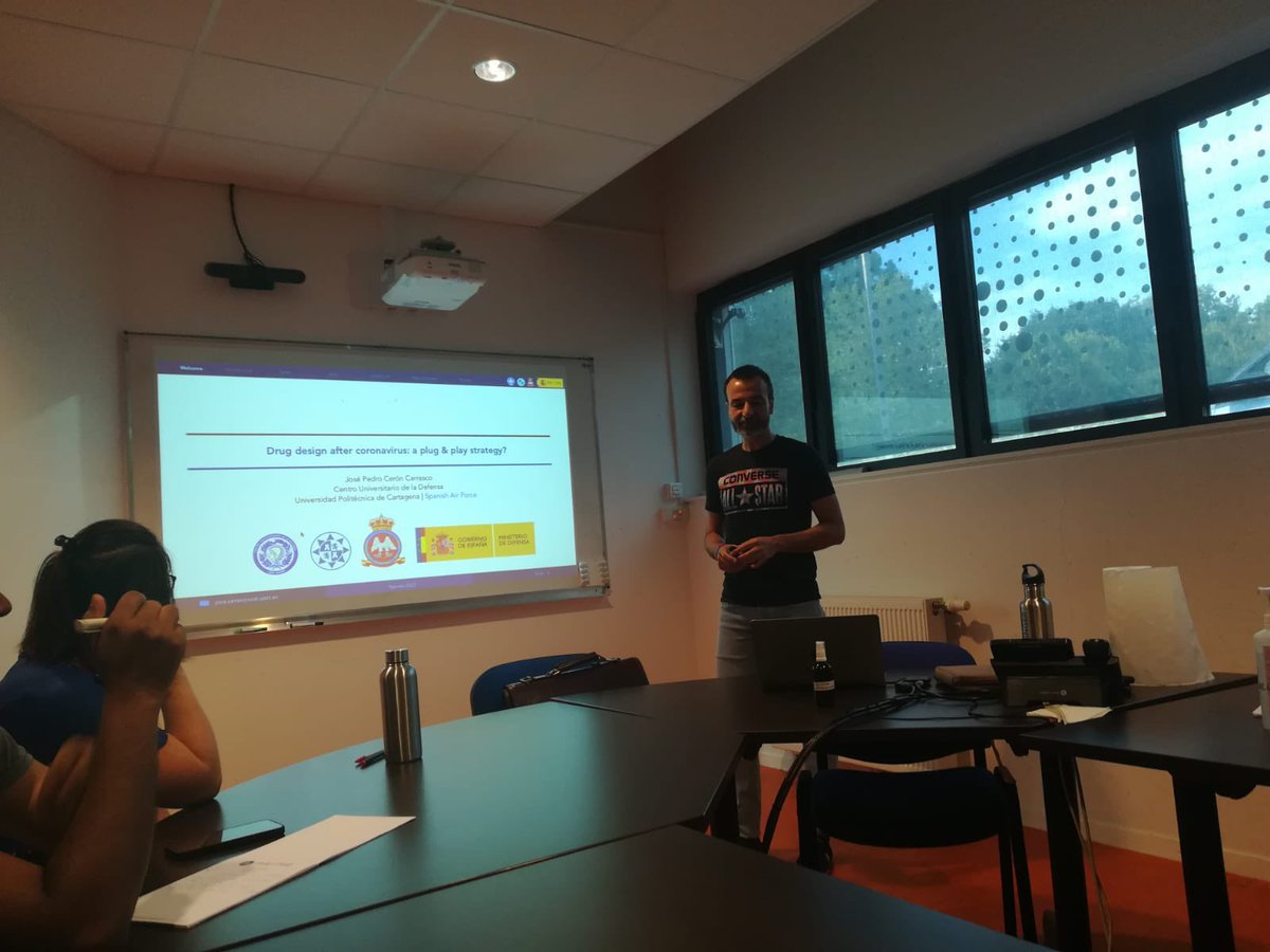 Adele_D_Laurent's tweet photo. Back to MODES team seminar @CeisamLab with @jpcer0n talking about drug design 💊in 🧬🦠 ! @NantesUniv @cudsanjavier @UPCTnoticias https://t.co/MFr6WSexRs