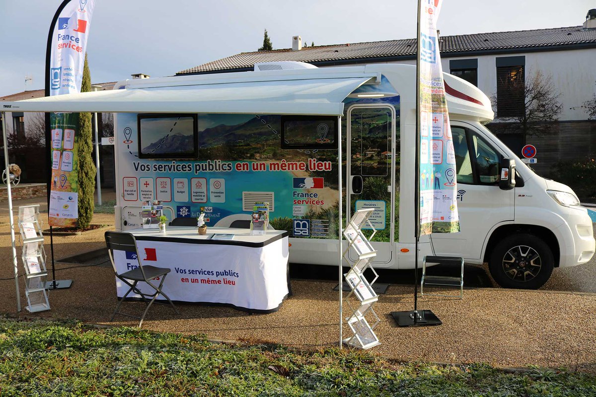 MSAServicesPA's tweet photo. 🔴 ÉVÉNEMENT À VIDAUBAN LUNDI 12 SEPTEMBRE 2022

Le BUS FRANCE SERVICES D'ACCÈS AUX DROITS s'installe tous les lundis à VIDAUBAN quartier COUA DE CAN à côté de la salle polyculturelle 🤩
 
En savoir plus :
📞: 06 58 43 82 55
📩: busmassifdesmaures@france-services.gouv.fr https://t.co/zAKdVYVJs6
