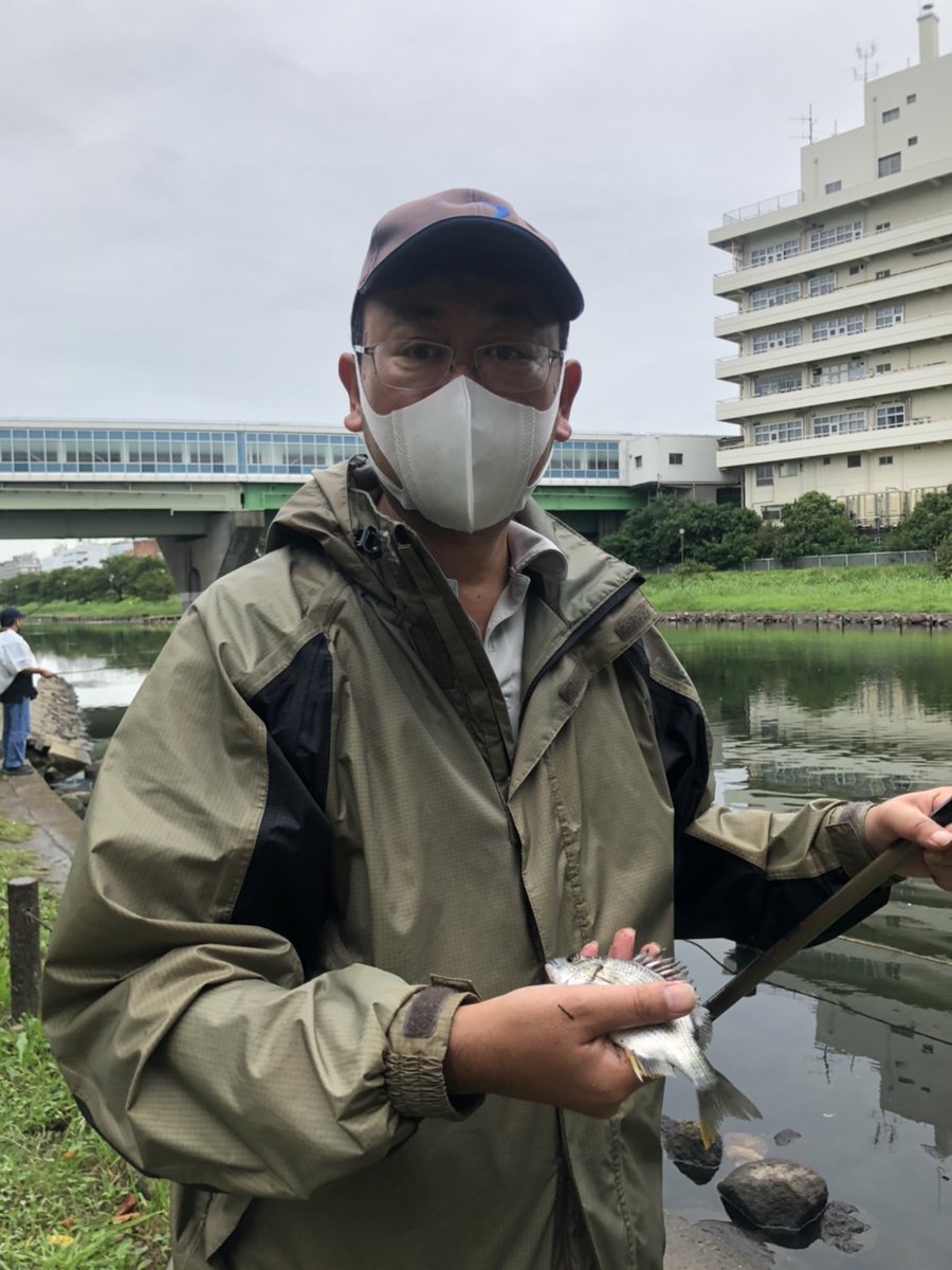 ct_fishing's tweet photo. 本日も楽しい釣りツアーになりました
ご参加いただいた皆さま、ありがとうございました🎣
次回のハゼ釣りツアーは10月5日（水）
https://t.co/HX3wKlIKsG

#ハゼ釣り　#旧中川　#CT釣り部 https://t.co/PcuEGKfNlj