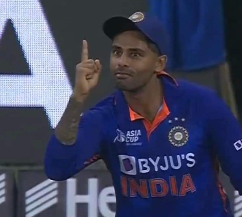 What's Rizwan t20 ranking?
SKY :