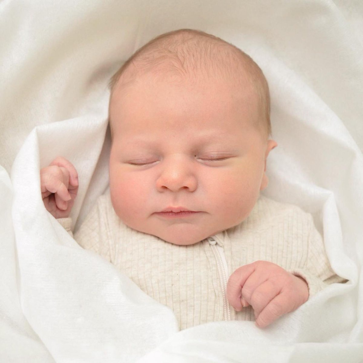 jazmin heaven✨ tweet media