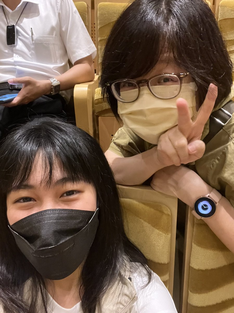 XhinYu tweet picture