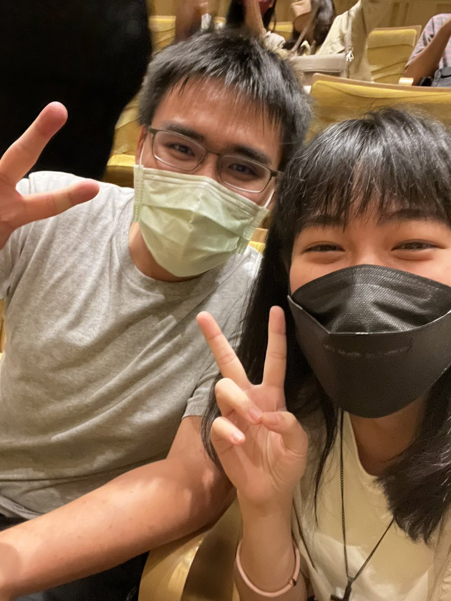 XhinYu tweet picture