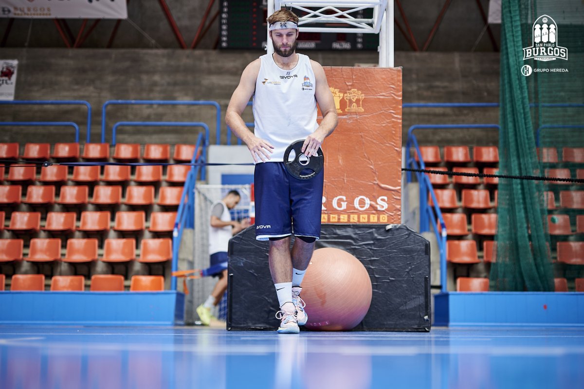 SanPabloBurgos's tweet photo. La #PretemporadaSPB de @CalvinHermanson. 📸

#CaminoDeVuelta 💙 https://t.co/eqzSbBLGfW