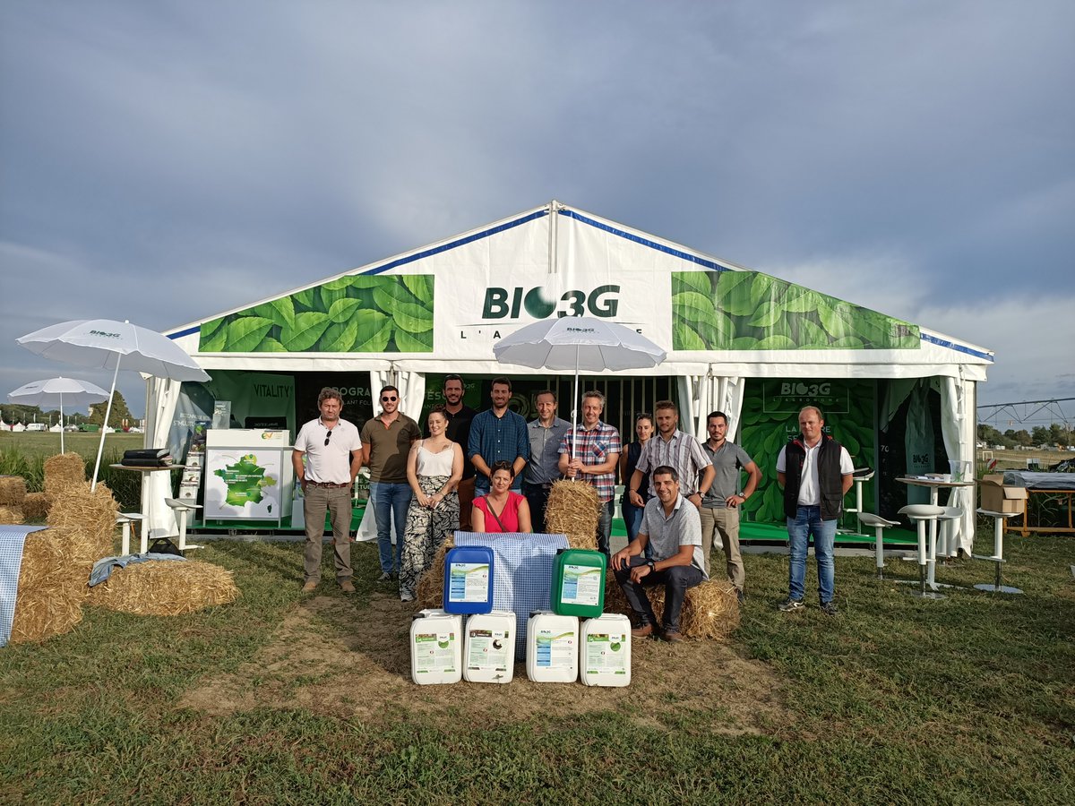 SocieteBIO3G's tweet photo. 🔛 @Innovagri1 2022 est lancé !
Notre équipe vous attend, avec le sourire 😊, aujourd'hui et demain sur le stand C10, pour vous présenter nos nouveautés #biostimulantes destinées au #sol 🌱et au #végétal🌿 !
À tout à l'heure !
#BIO3G #SALON #INNOVAGRI #AGRONOMIE #AGRICULTURE https://t.co/TqhquHNMKV