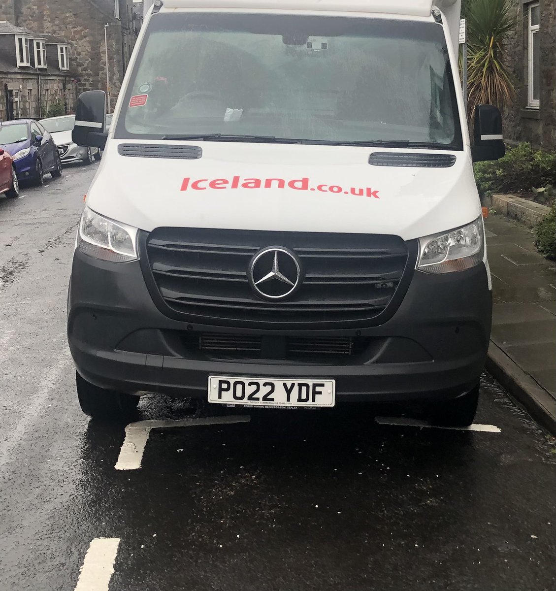 JillBlackadder's tweet photo. @IcelandFoods I would like to make a complaint please; how best do I do this? It’s in relation to one of ur delivery drivers (Aberdeen) parking in a disabled bay this morning 7/9/22. Unacceptable. https://t.co/Y53bD4aAhz