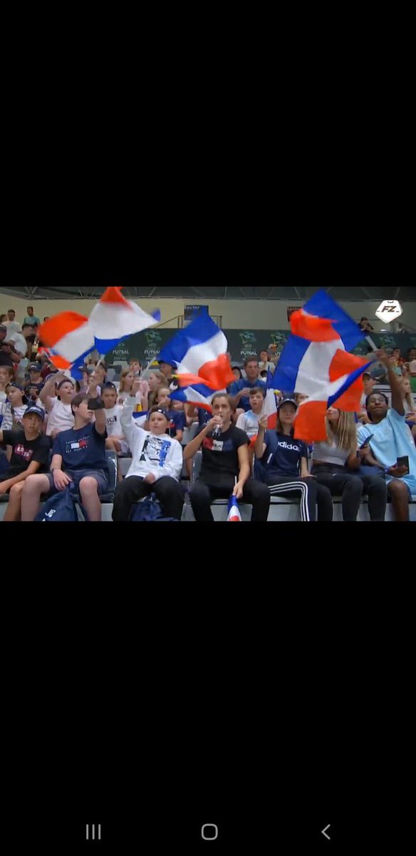 LeverrierLolo's tweet photo. Salut @futsalzoneTV juste pour vous dire que les p’tits français qui sont à Jaen actuellement à l euro u19 appartiennent à la section futsal du collège Jacques Prevert de Domfront (61). Allez les bleus 🇫🇷🇫🇷🇫🇷 https://t.co/dDFTjQKw0T