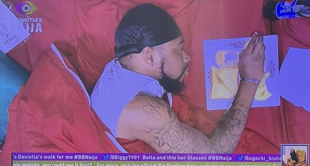 TheGossipBlog_'s tweet photo. Awww Bella served Sheggz Breakfast in Bed 😍

#BBNaija #Bbngossipblog https://t.co/OpQyDMCzyY