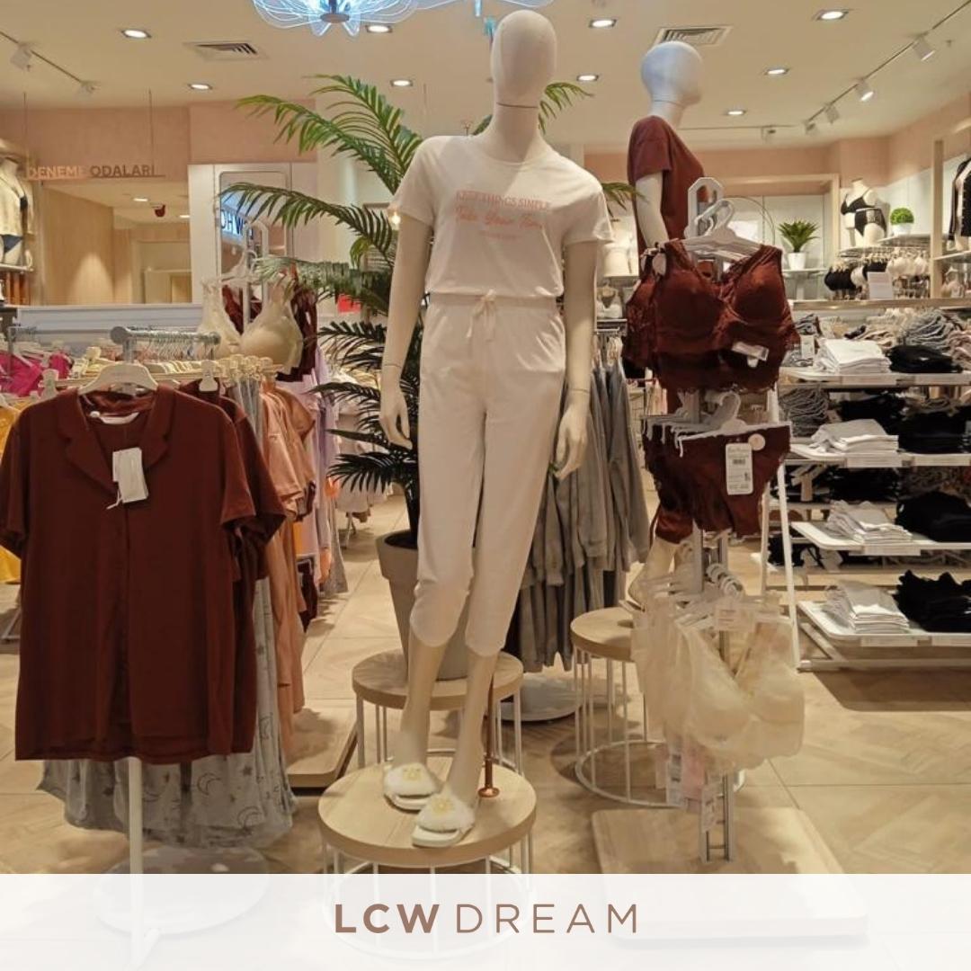 PaktPlus's tweet photo. Birbirinden renkli ve keyifli ürünlerimiz için sizleri LCW Home &amp; LCW Dream mağazamıza bekliyoruz.
LCW Home &amp; LCW Dream Pakt Plus AVM'de!

#LCWaikiki #lcwhome #LCWDream #paktplus #paktplusavm #paktplusavmbiga #biga https://t.co/jx6ha0WBhM
