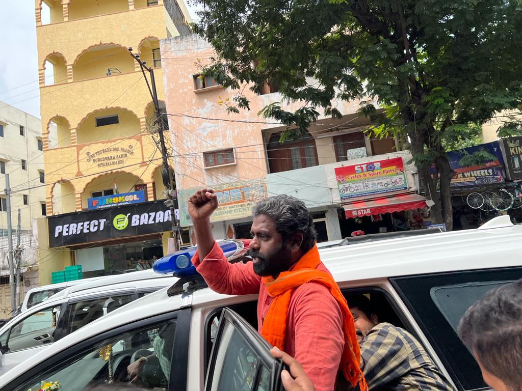 bgusofficial's tweet photo. Bhagyanagar #GaneshUtsav Samithi #Secunderabad Assembly #BGUS Office Bearers, Div Convenors, Members, Ganesh Pandals joined to show Unity in support of Dr Bhagwanth Rao Ji,Gen Sec &amp; #BGUSHungerStrike to demand Govt to arrange for peaceful immersion of Lord Ganesh in Vinayak Sagar https://t.co/m0QzeAuNtk