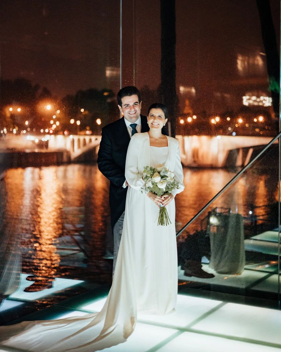 Una historia de amor a orillas del #Guadalquivir... 😍

𝐀𝐛𝐚𝐝𝐞𝐬 𝐓𝐫𝐢𝐚𝐧𝐚 quiere ser partícipe de vuestro día, de la mano de nuestro entregado equipo de profesionales. 💍 ¡Cásate con nosotros!