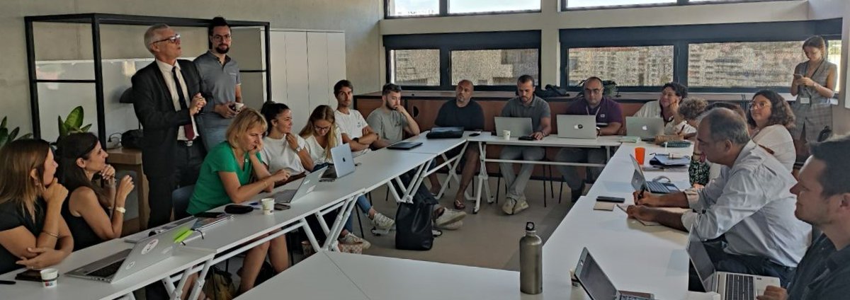 RetisInnovation's tweet photo. 💡 #Ecomasterclass Toulon 3ème édition !

⭐ Ouverture de la 2de étape des #Ecomasterclass Toulon par @TVT_Innovation, avec le support de @Veolia_FR  et de @metropoleTPM  &amp; en partenariat avec @ademe #Retis https://t.co/nbjxOMXyqc