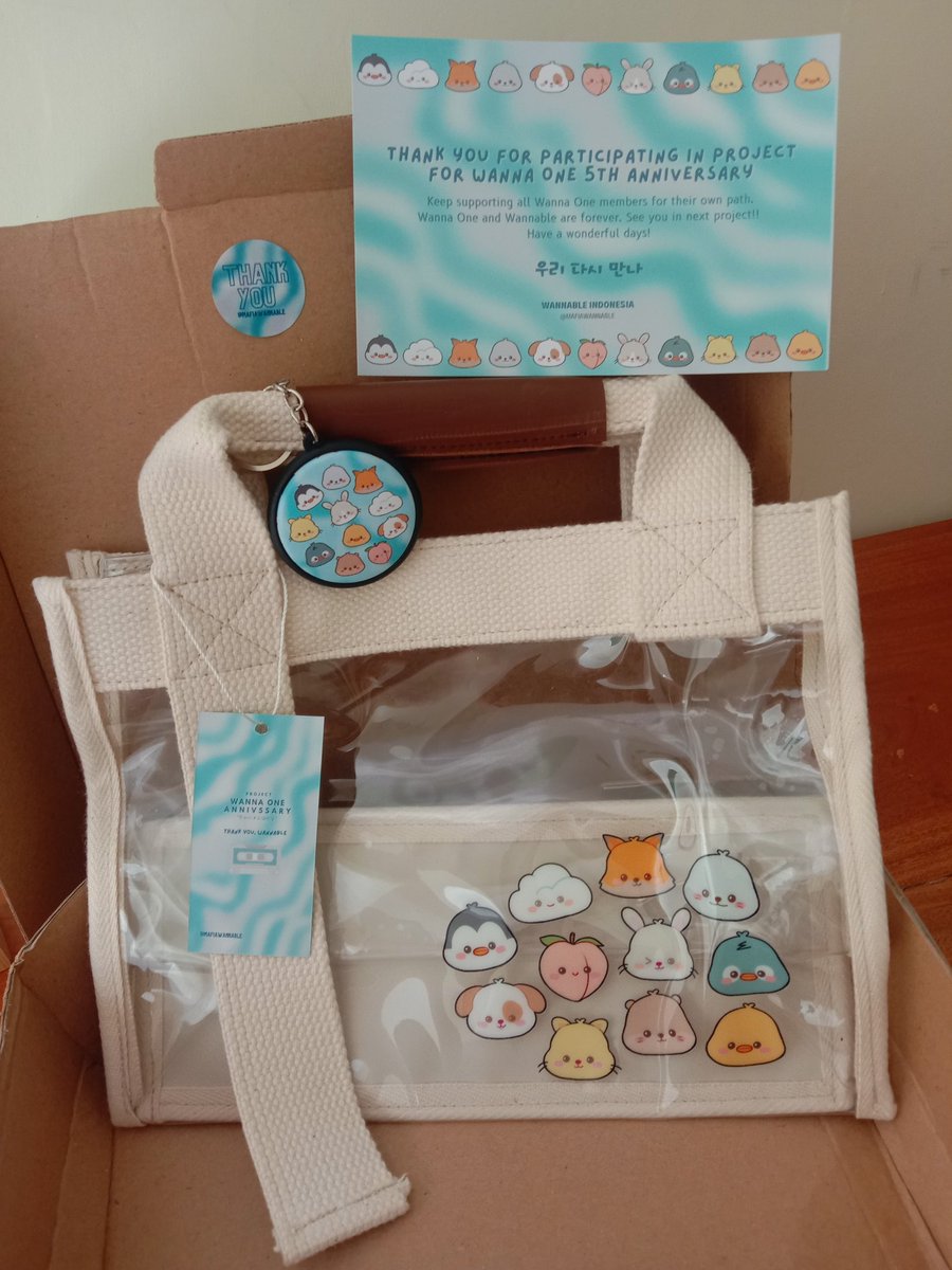 Sling bag tergemash 2022 😍😍😍
Thankyouuu <a href="/mafiawannable/">Wanna One WANNABLE INDONESIA</a> 💙💙💙
Ditunggu next project nya buat kesebelasan kita 👊👊☝