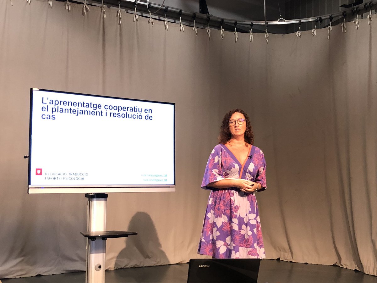 uvic_cife's tweet photo. Aprenentatge i servei, avaluació de la creativitat, ABP, autoavaluació i avaluació entre iguals, inclusió educativa, … pràctiques que aporten diàleg i reflexió entre el gran nombre de persones que hem assistit a la sessió. Moltes gràcies als ponents.
#programaformatuvicpdi https://t.co/pDJ53FXX6q