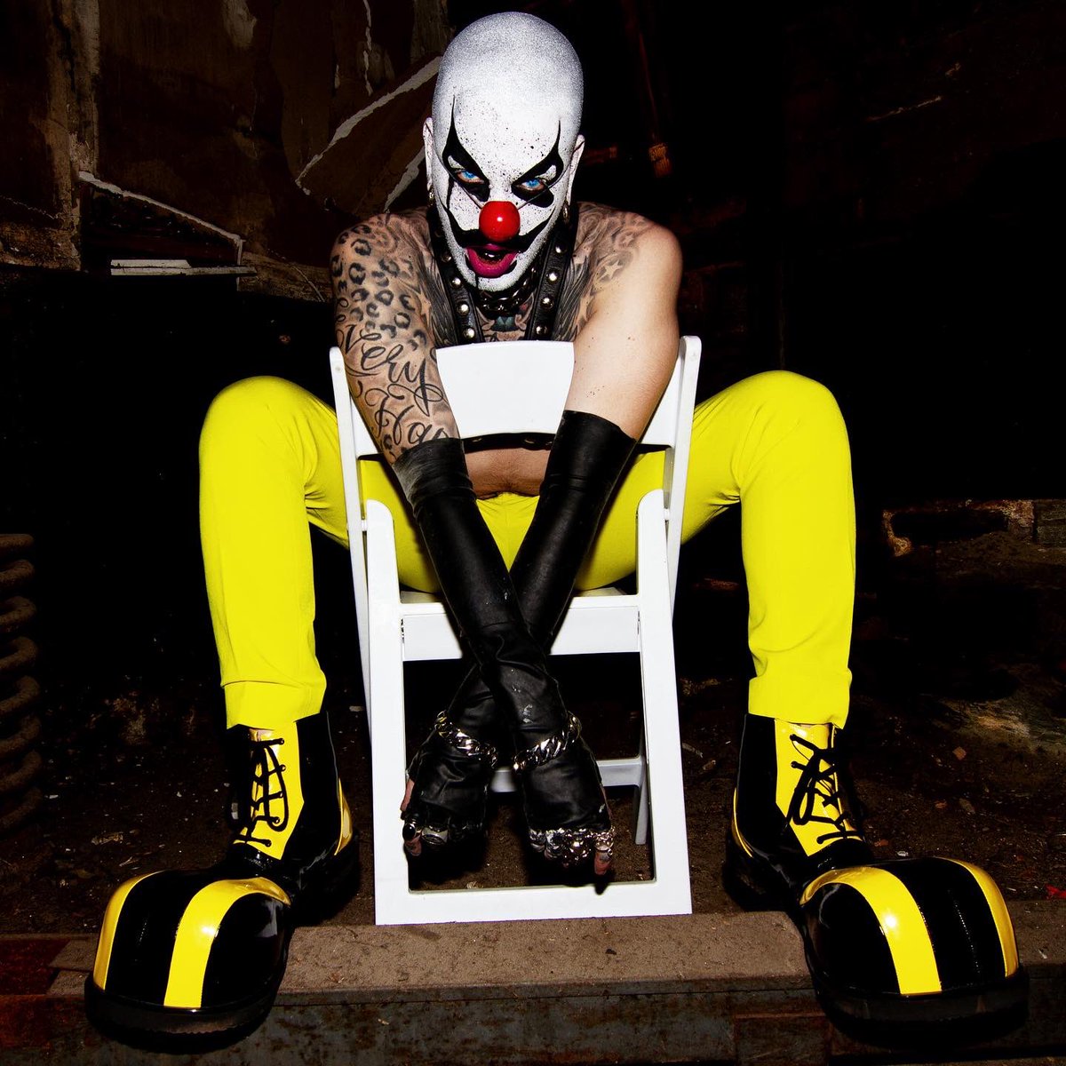 Flagging Piss w/ <a href="/tarinadoolittle/">Tarina Doolittle</a>