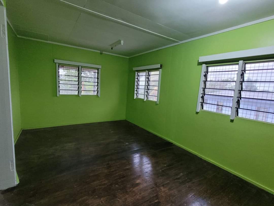 malumnalu's tweet photo. From a friend in Fiji

Three-bedroom unfurnished flat for rent in Suva, Fiji, for F$650 a month  or around K1,100. 

This is a result of Fiji  Government establishing a Real Estate Board to control and regulate the real estate industry in Fiji. https://t.co/HTbzUry1vt