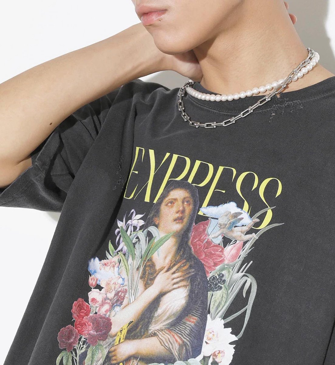 _revanto_'s tweet photo. New arrival.
[ MUSEUM "EXPRESS" tee ].
@legenda_tokyo .
.
#revanto #kanazawa #legenda #legenda_tokyo #onlineshop #longsleeve #streetfashion #unisexfashion #金沢 https://t.co/R26hhndr2r