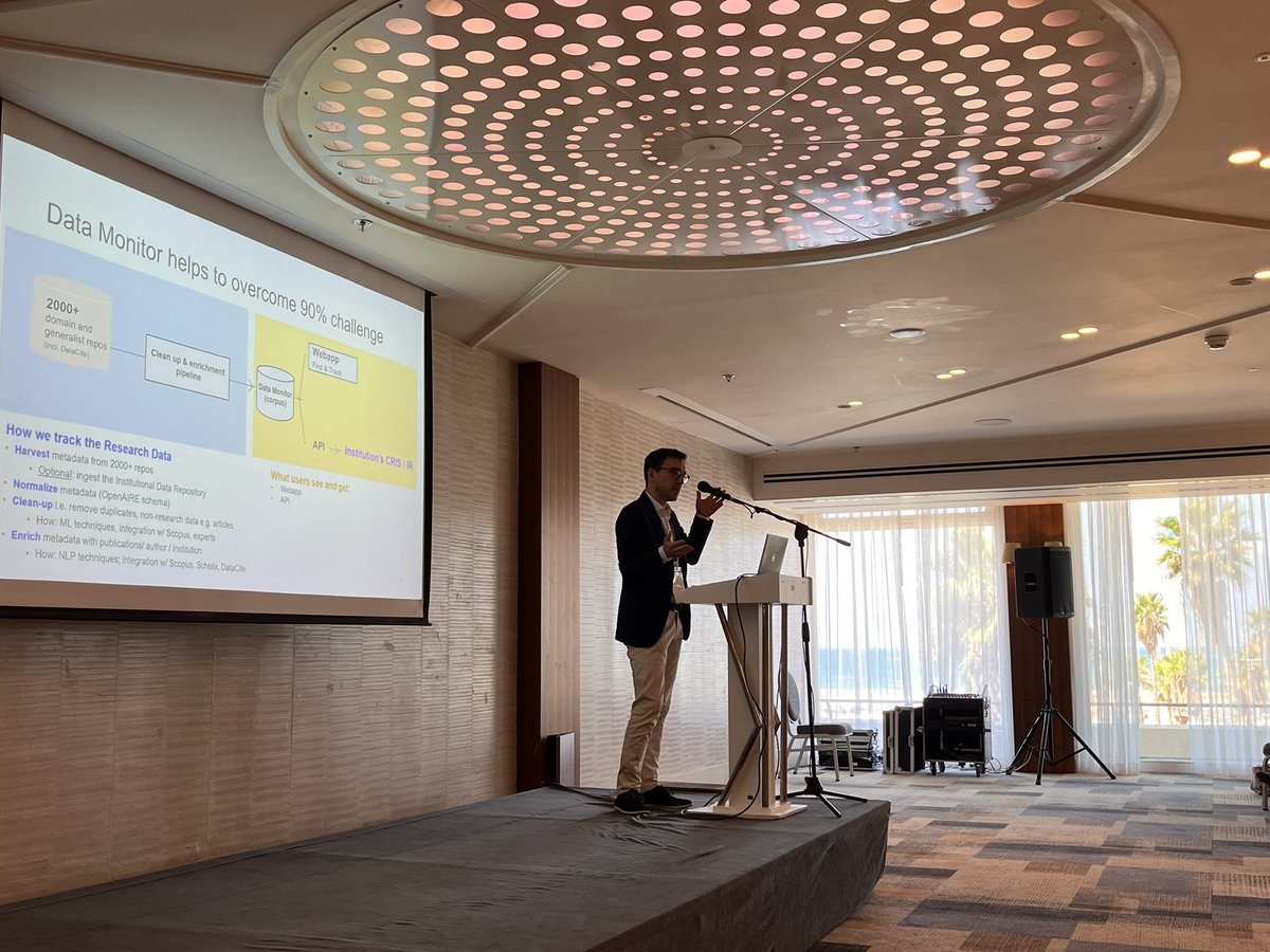 Marta_Da_Pian's tweet photo. #OpenScience definitely implies #OpenData and a better #datasharing culture. @lorenzo_feri just gave to the Israeli community a glimpse of what @ElsevierConnect is trying to achieve with #datamonitor and #mendeleydata https://t.co/cJUONHJXQf