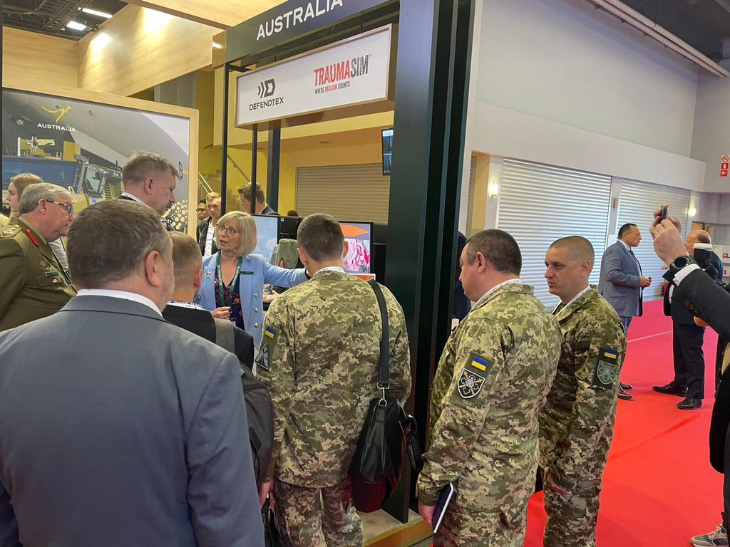TraumaSimGroup's tweet photo. It was an absolute pleasure to brief the Ukrainian Defence Minister today on TraumaSim and how we help save lives.
@DefenceAust

#teamdefenceaustralia https://t.co/xQD7Da8mA2