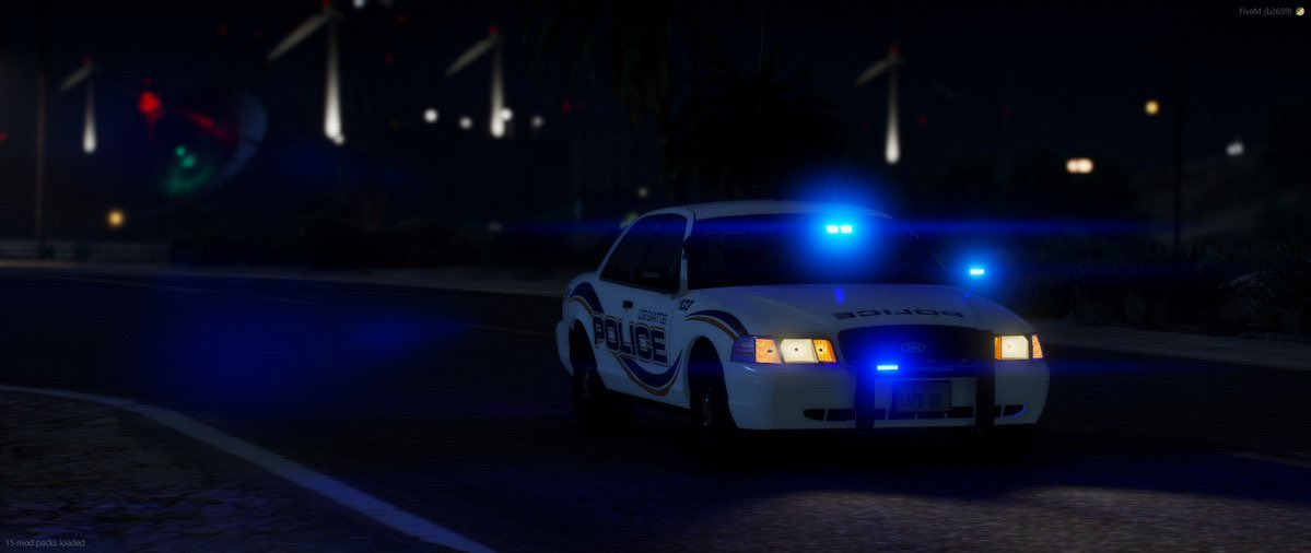 Pixel_Off_'s tweet photo. LSPD STOP YOU FUCKING VEHICULE NOW !!! (J’ai pas un anglais parfait mdrrr🤣) https://t.co/Kk3SWH3vcO