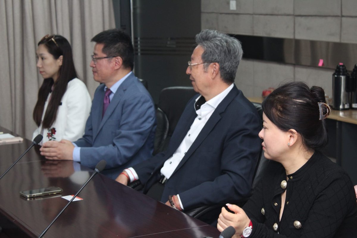 KenInvest Ag. MD <a href="/OllyRachier/">Olivia Rachier</a> today hosted a group of American-Chinese CEO Society members who are in the country. The group led by its chair Mr Robert Sun are looking for #Investment #opportunities in the country.<a href="/Africachinese/">Africa Chinese Chamber of Commerce</a> @KenInvestMD
