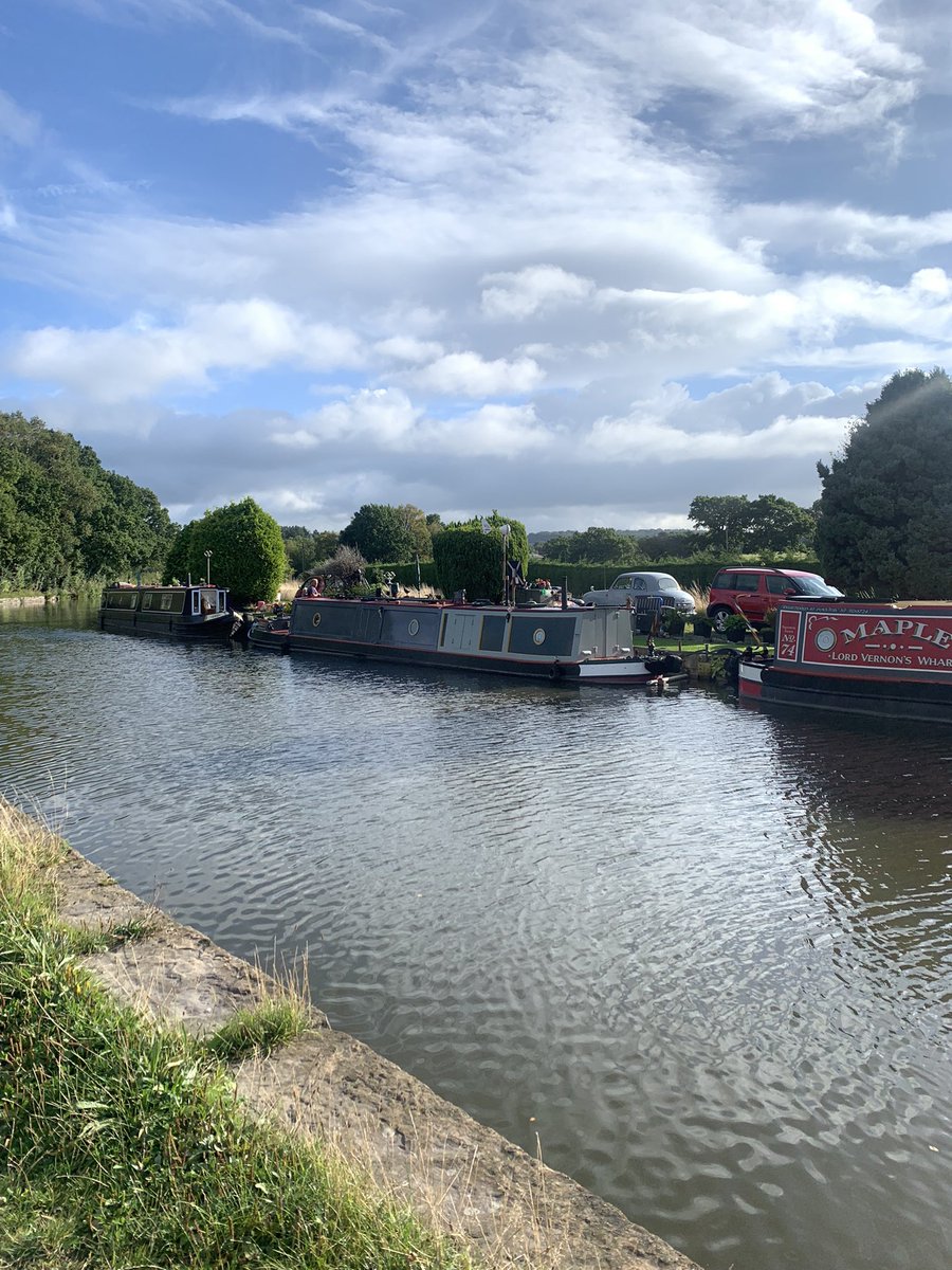 StephenLunt's tweet photo. Getting out for my ‘exercise’ with a run this morning before delivering our #PhysicalActivity v #Exercise workshop this afternoon with @GM_ICP @GreaterSport https://t.co/92l99ftHyH