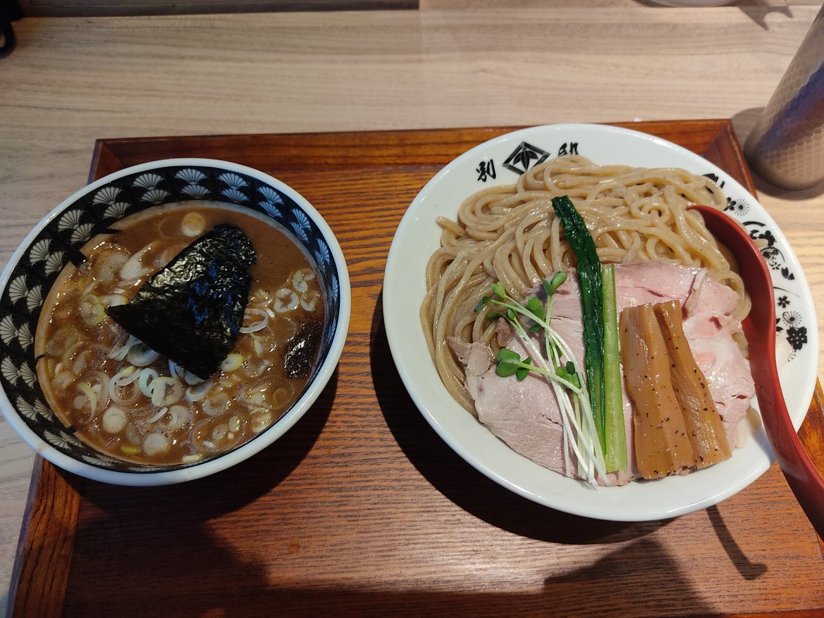 solokoji tweet media