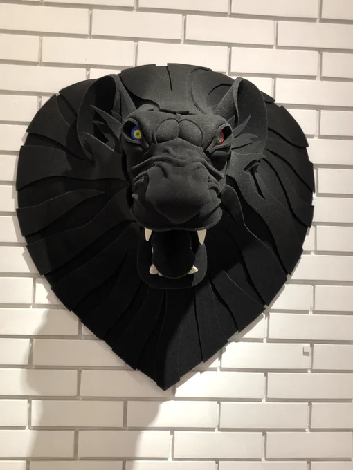 六本木に所用ありストライプハウスギャラリーのヨシカワゴエモン展に足を伸ばしました、六本木ヒルズからけやき坂通ってすぐ、広いフロアいっぱいのチャーミングなオブジェ達が大迫力で展開されています。あと二日2022年8月27日(土)～9月9日(金) 