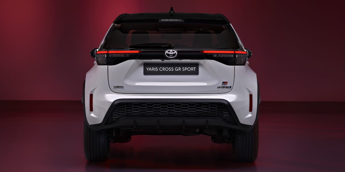 How is the #YarisCross GR Sport different? ✅ New 18-inch 10-spoke alloy wheels ✅ New rear diffuser and front grille ✅ Exclusive gloss black mesh pattern ✅ Grey sports seats with red stitching ✅ Retuned suspension for sharper handling