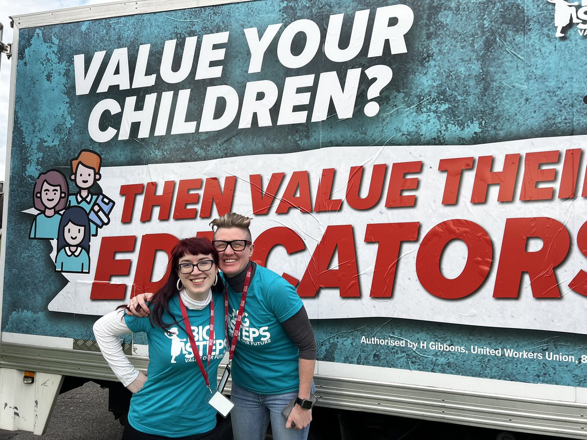 CarolynASmart1's tweet photo. Back in @BigStepsUWU colours! Educators #ShutDownEarlyEd in Adelaide https://t.co/zLZXonabZ5