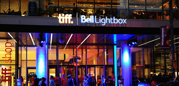 cineytele's tweet photo. El #audiovisual español aterriza en el @TIFF_NET 2022 con una potente participación:
- Seis pelis en diversas secciones del certamen
- Amplio programa de actividades en el #TIFFIndustry
Conoce todas las producciones y compañías que estarán en #Tiff2022
https://t.co/sMbyJZbJI3 https://t.co/oM04SKXQfM