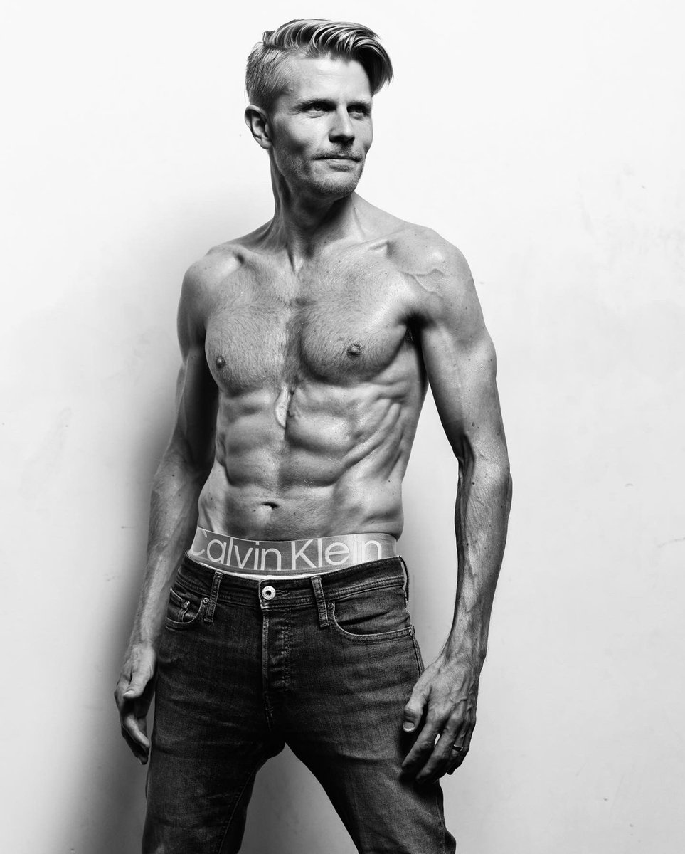 Simon Schofield tweet media