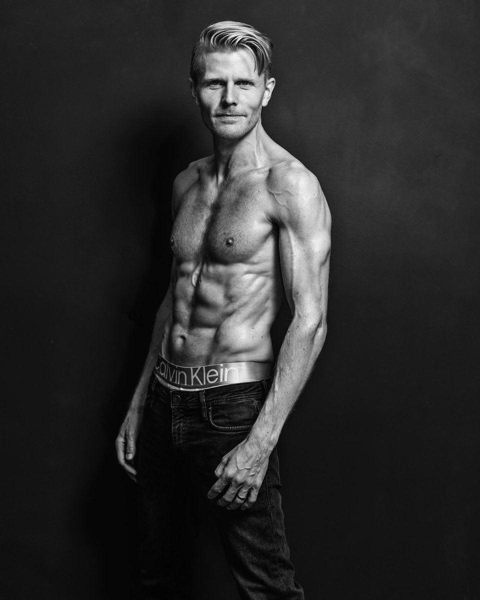 Simon Schofield tweet media