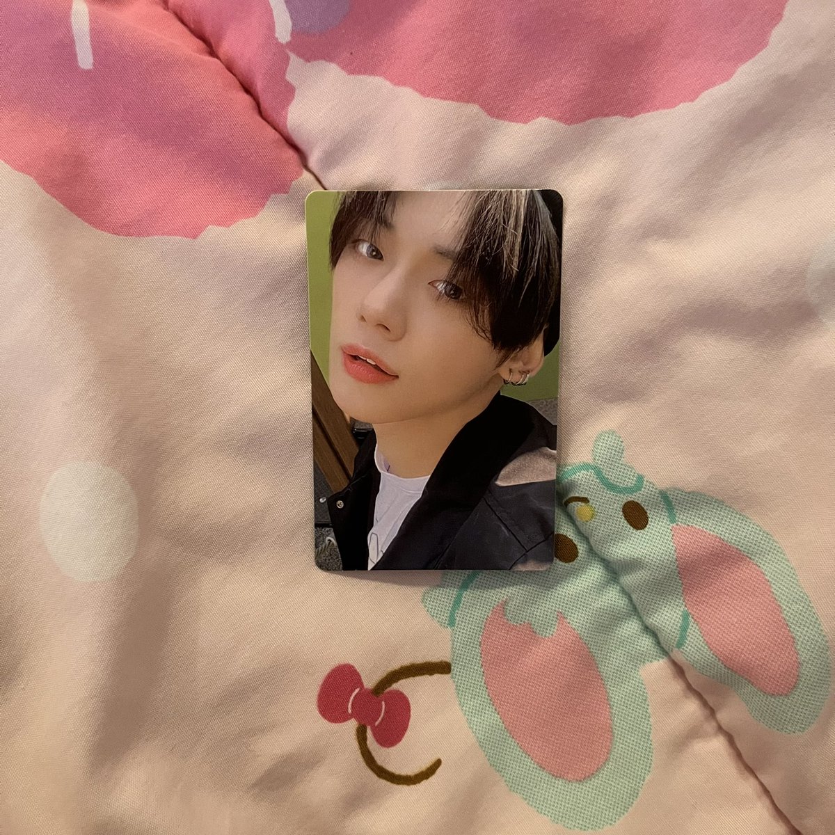 แก้บนค่า😭💞 แจกการ์ดยอนจุน
 รีได้เลยค่าา
🫂ประกาศ วันเสาร์ ตอนหกโมงเย็น
🫂ถ้าผู้ได้สิทธิ์ไม่มารายงานตัวภายใน5นาที ขออนุญาตสละสิทธินะคะ
🫂ออกค่าส่ง30นะคะๆㅠㅠ 
 #TXTinBKK