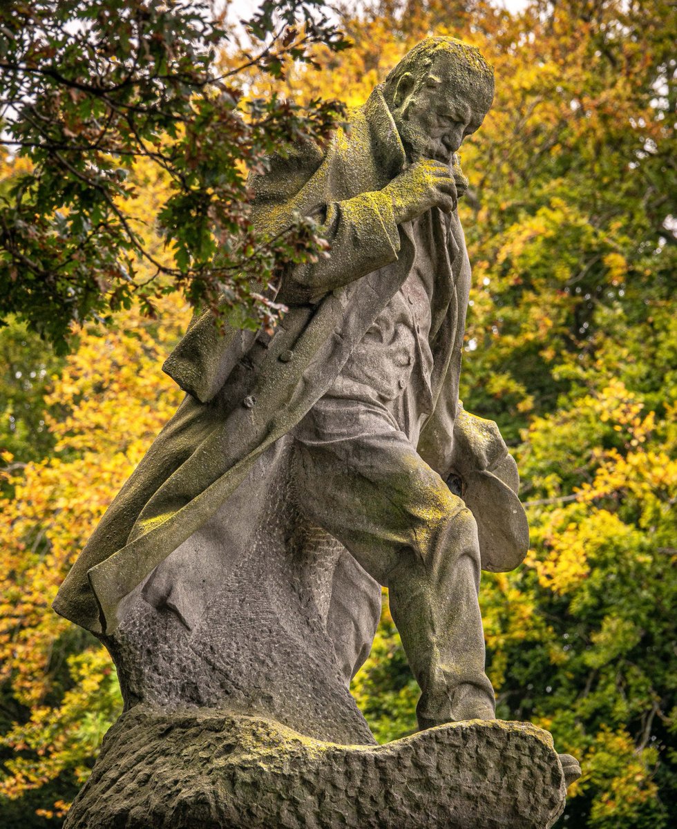 Govgg's tweet image. The States of Guernsey is to begin discussions on the possible development of a Victor Hugo Centre in the Guernsey Information Centre (on the North Esplanade).

Read more at gov.gg/possible-devel…