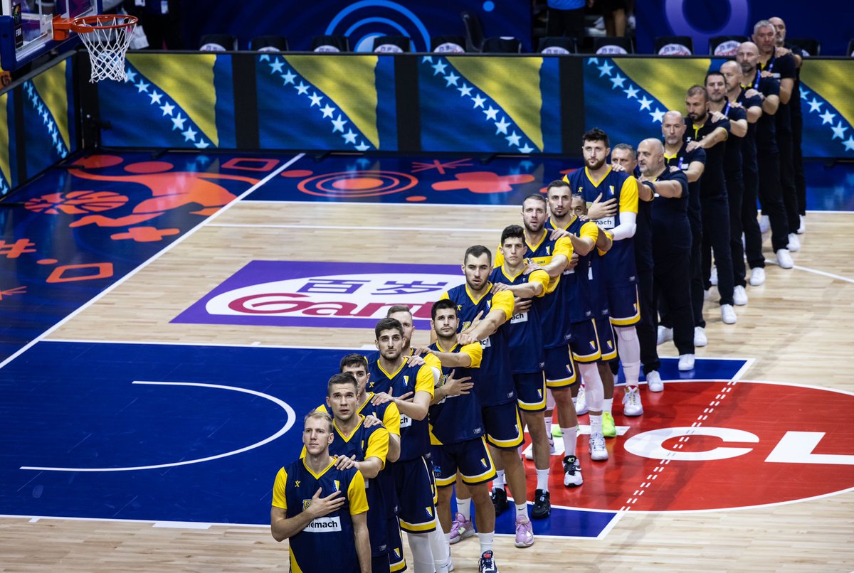bosnianbeast27's tweet photo. BiH 🇧🇦budite sigurni da smo dali sve od sebe!!

Ponosan na svoje suigrače i stručni štab igrali smo ❤️ do kraja!

#Bosanac #Hercegovac
#HvalaVam https://t.co/eEBNObgghV