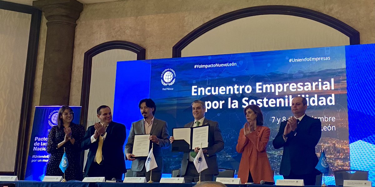 lauraaesparzag's tweet photo. Hoy, en el marco del Encuentro Empresarial por la Sostenibilidad, se firmó el acuerdo de colaboración entre @Economia_NL y @PactoMundialMex

El compromiso es unir a las empresas para no dejar a nadie atras #LograODS 
#YoImpactoNuevoLeon https://t.co/fPLZ9bfMkG
