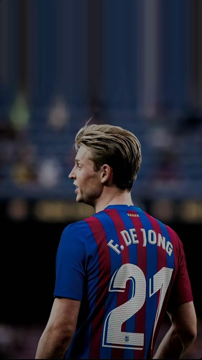 Salim_dd_'s tweet photo. Quel est le meilleur des 2 ?

Rt de jong                 like Verrati https://t.co/fHmLEnJPrs