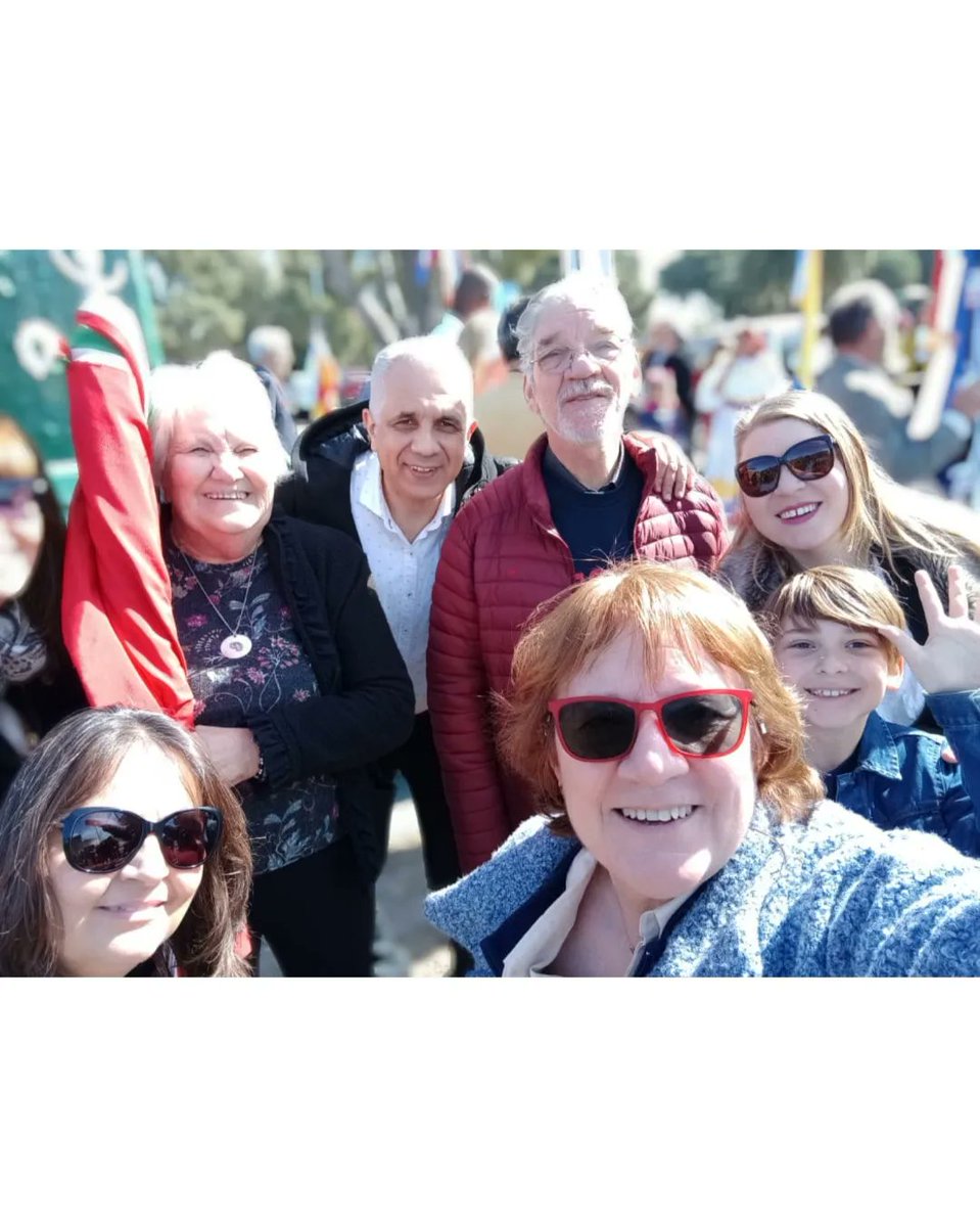 marisapigna's tweet photo. Muy linda tarde junto a los amigos del #ComitesBahíaBlanca y el cónsul Samuele Fazzi celebrando el Día del Inmigrante en mí querido #IngWhite.
@ItalyinBBlanca https://t.co/R11xVTaNAE