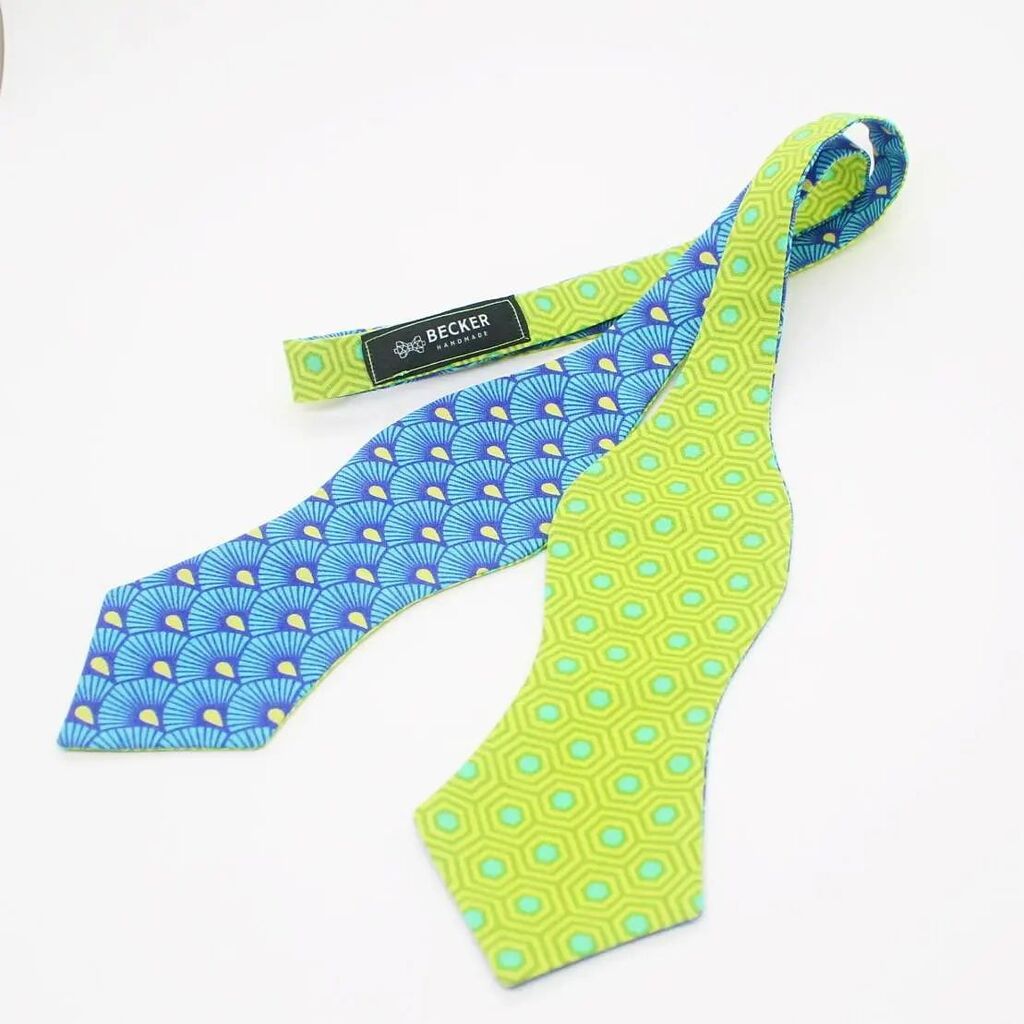 BeckerHandmade's tweet image. Bright lime and blue, patterned, pointed self tie bow tie! 
#BeckerHandmade instagr.am/p/CiNTh4wgzXH/