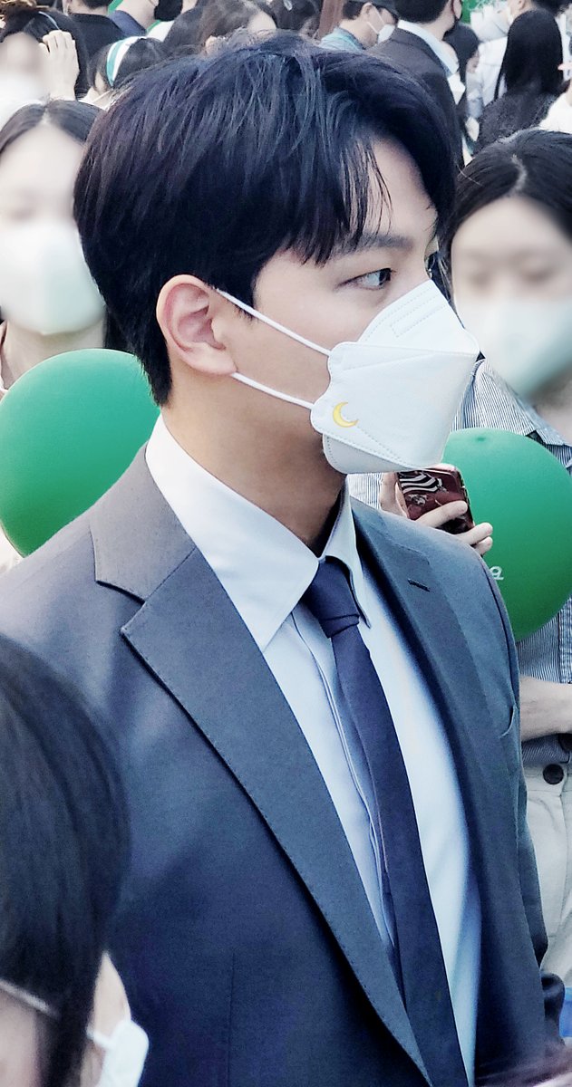 juuuuuusik's tweet photo. 우리애 잘생겼다는 말만 813번 하고 옴 https://t.co/8IQGtMkWye