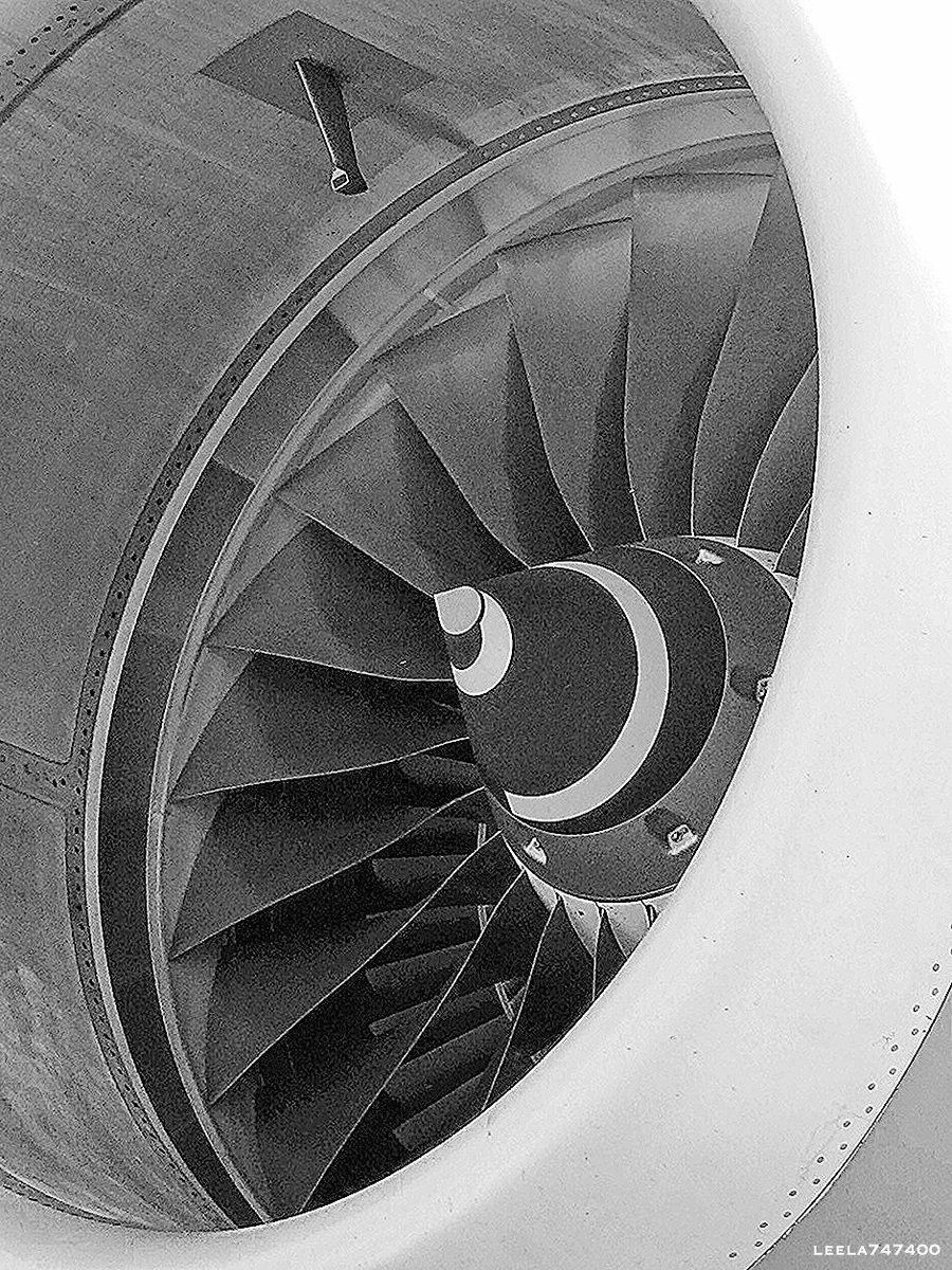 AvionViks's tweet photo. @AME_A320 It's a 'big stick' on the IAE #V2500.
#P2T2 https://t.co/1en175O9LH