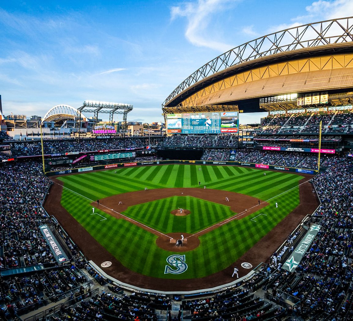 The Seattle Mariners are hosting their first-ever 'Work from the Ballpark' game today.

For $50, fans seated in the Hit It Here Cafe will have WiFi/power access for their laptop and receive a catered lunch 💻